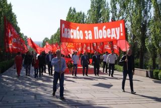 В День Победы сталинградские коммунисты почтили память героев Великой Отечественной войны