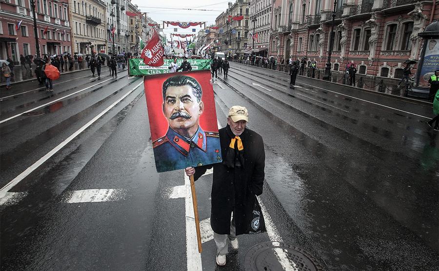 Россияне перестали винить Сталина в больших потерях во время войны