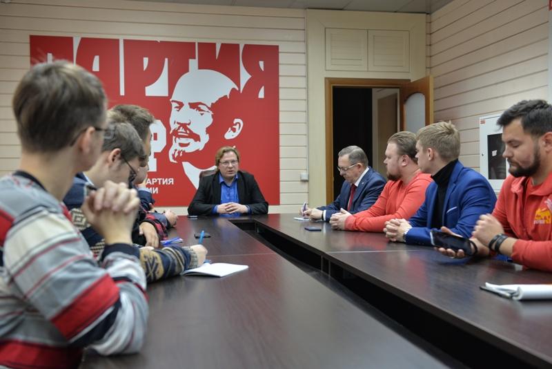 Не позволим переписывать историю
