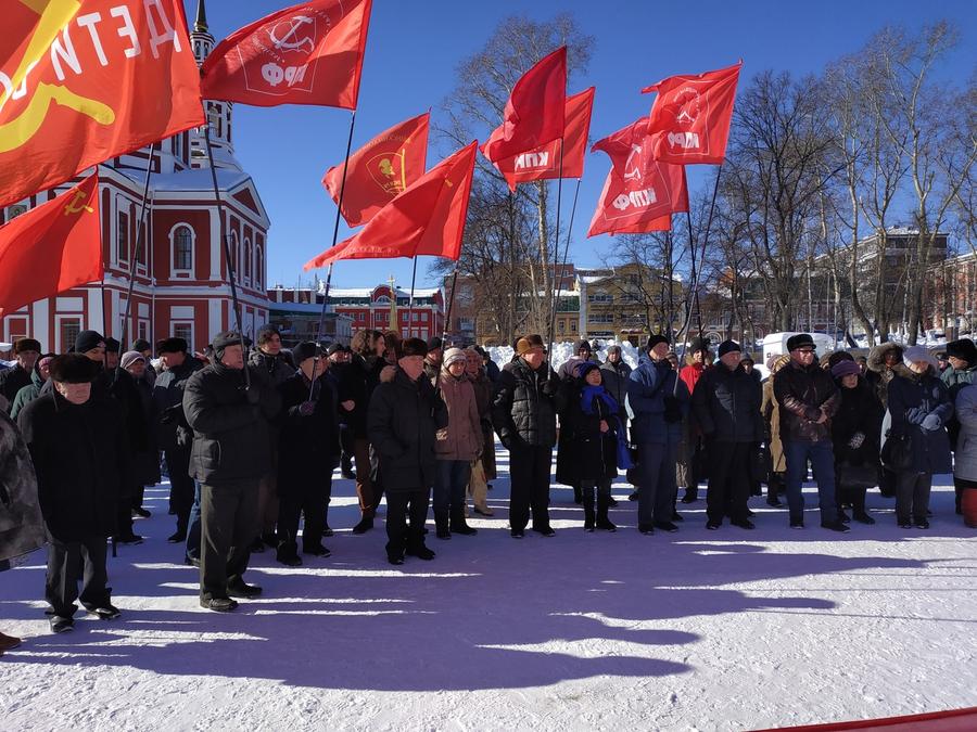 В Кирове прошёл митинг против «мусорных поборов»